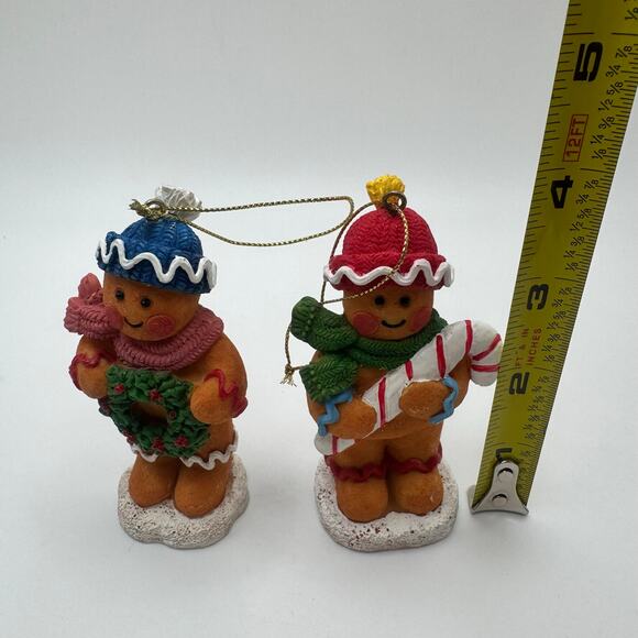 Set of 2 Vintage Christmas Around The World Gingerbread Man Resin Ornament - Picture 6 of 6